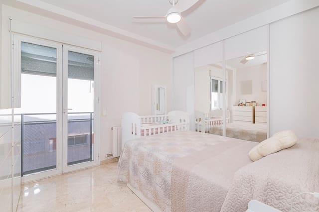 4 quarto Moradia em Banda para venda em Armilla com garagem - 340 000 € (Ref: 9839393)