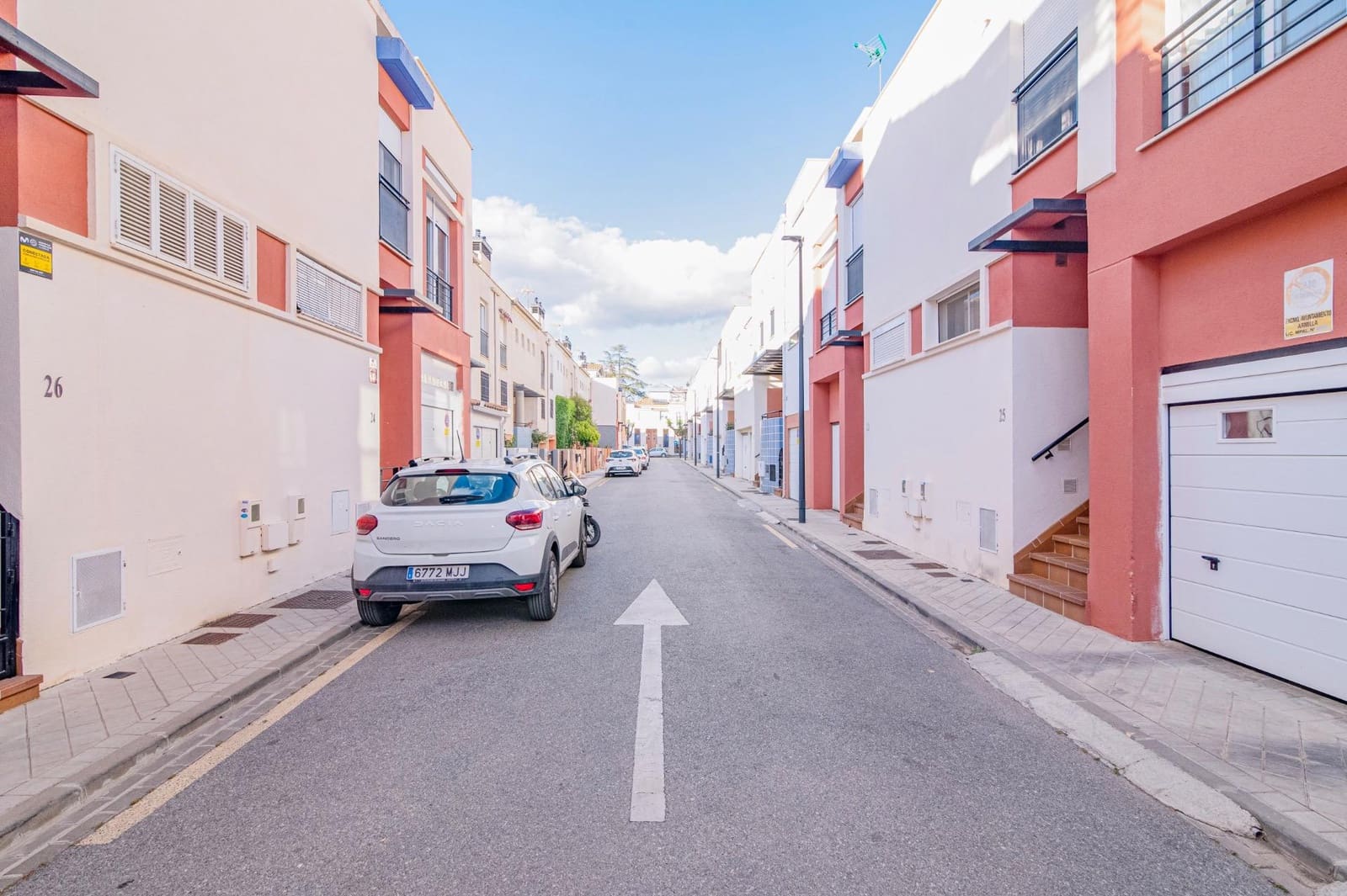 4 bedroom Terraced Villa for sale in Armilla with garage - € 340,000 (Ref: 9839393)