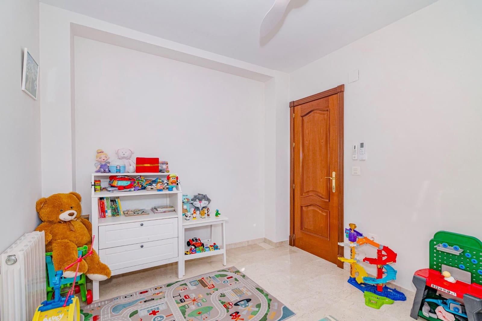 4 bedroom Terraced Villa for sale in Armilla with garage - € 340,000 (Ref: 9839393)