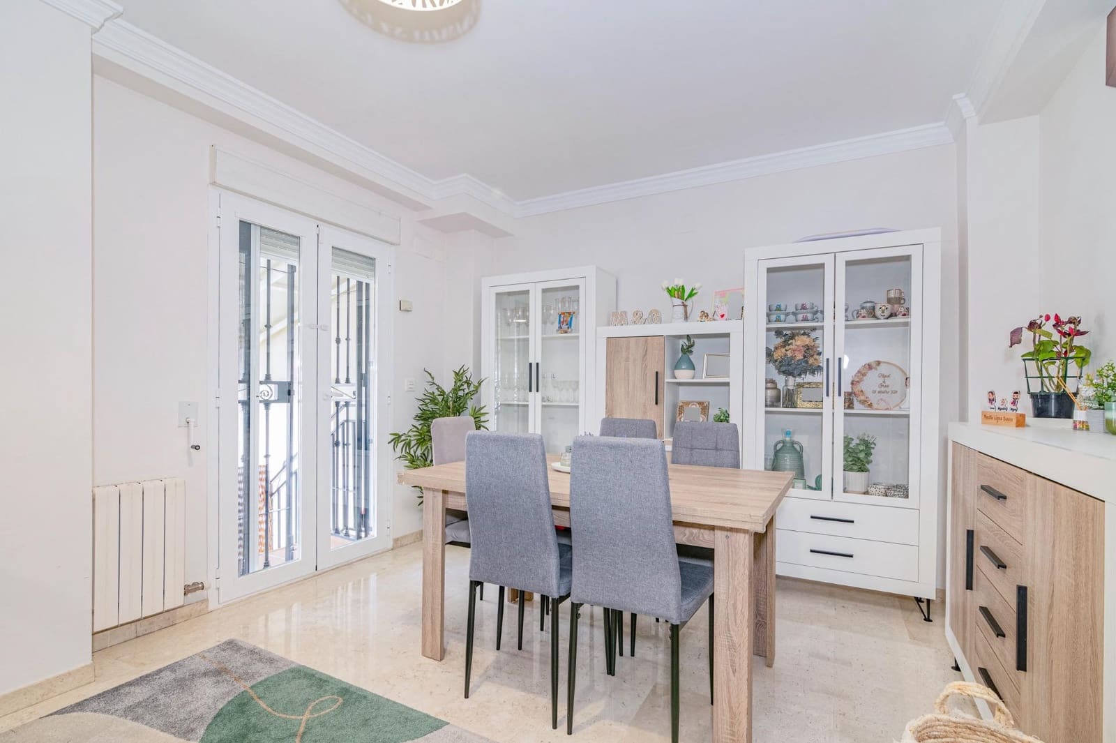 4 bedroom Terraced Villa for sale in Armilla with garage - € 340,000 (Ref: 9839393)