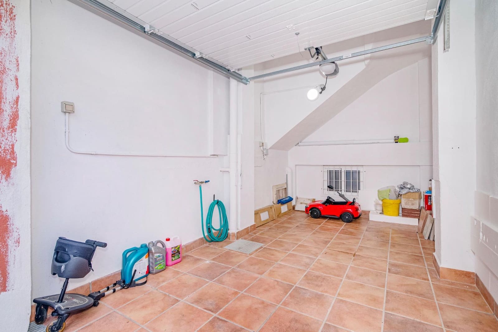 4 bedroom Terraced Villa for sale in Armilla with garage - € 340,000 (Ref: 9839393)