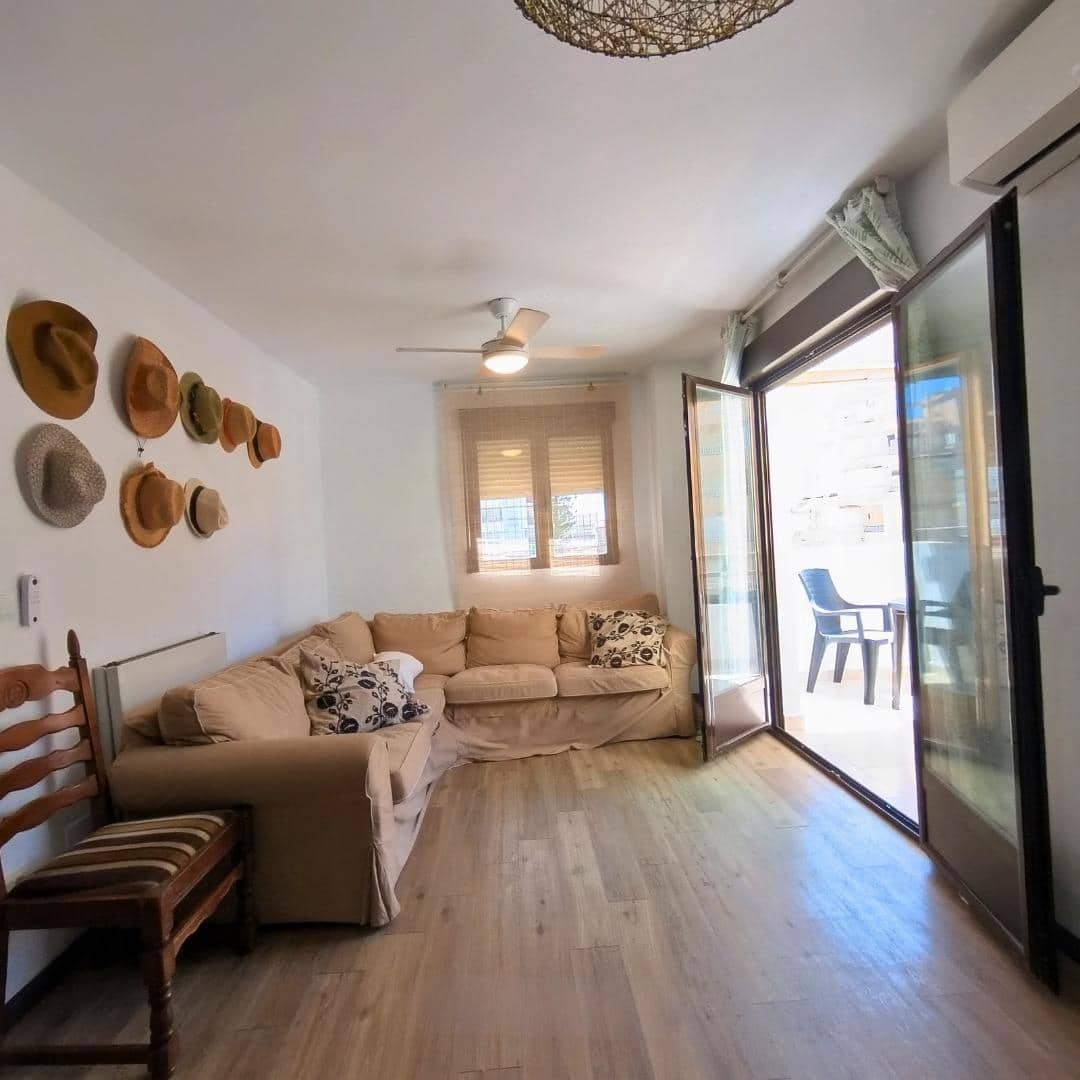 2 bedroom Apartment for sale in Salobrena with pool - € 270,000 (Ref: 9839395)