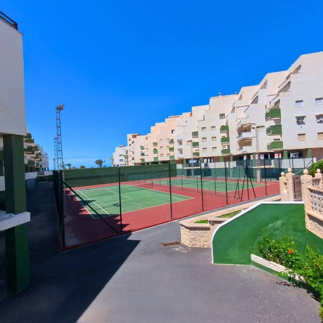 2 bedroom Apartment for sale in Salobrena with pool - € 270,000 (Ref: 9839395)