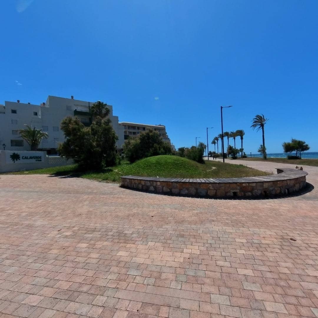 2 bedroom Apartment for sale in Salobrena with pool - € 270,000 (Ref: 9839395)