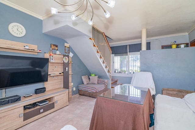 4 sovrum Radhus till salu i Las Gabias med garage - 180 000 € (Ref: 9894002)