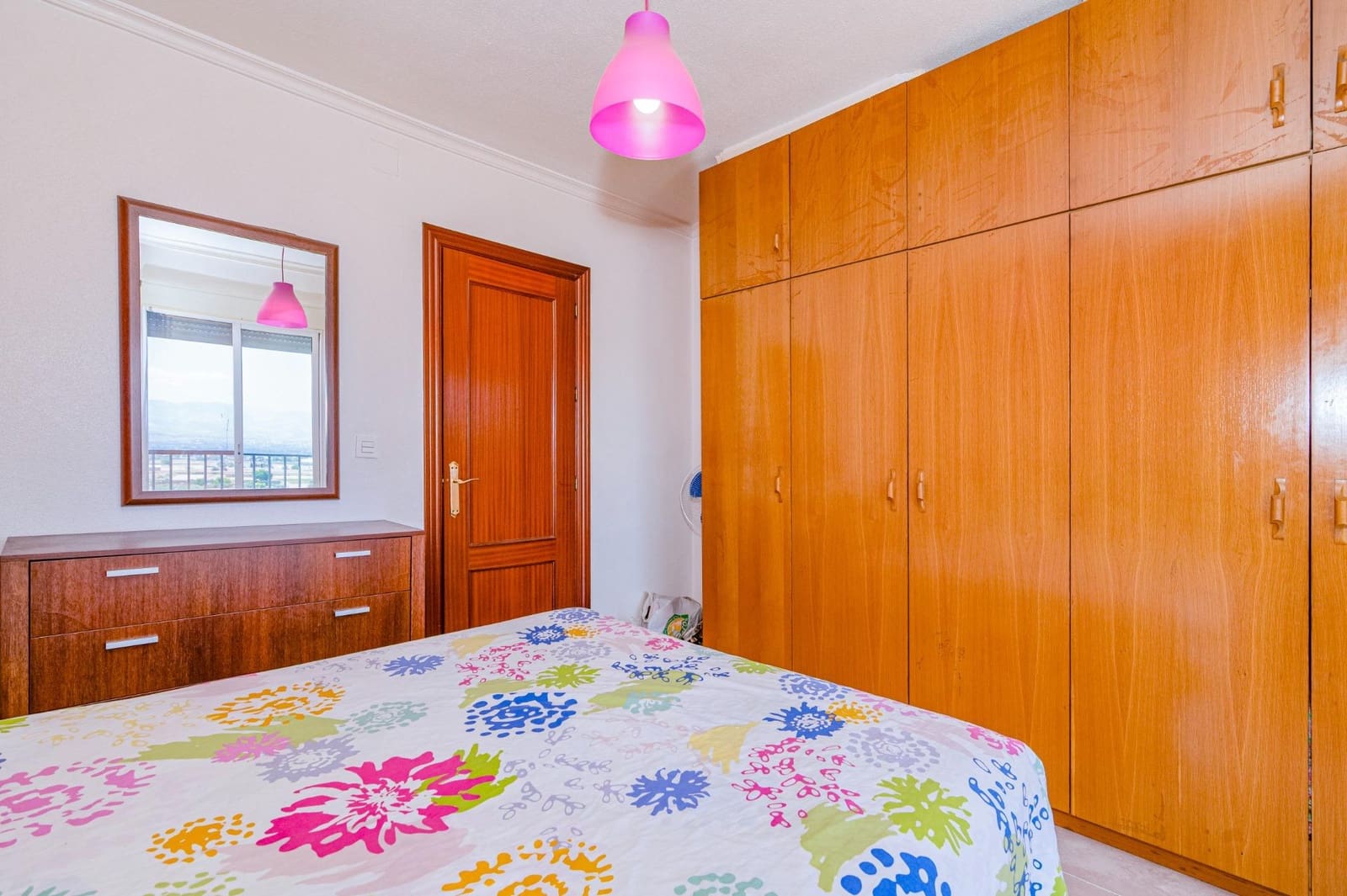 4 sovrum Radhus till salu i Las Gabias med garage - 180 000 € (Ref: 9894002)
