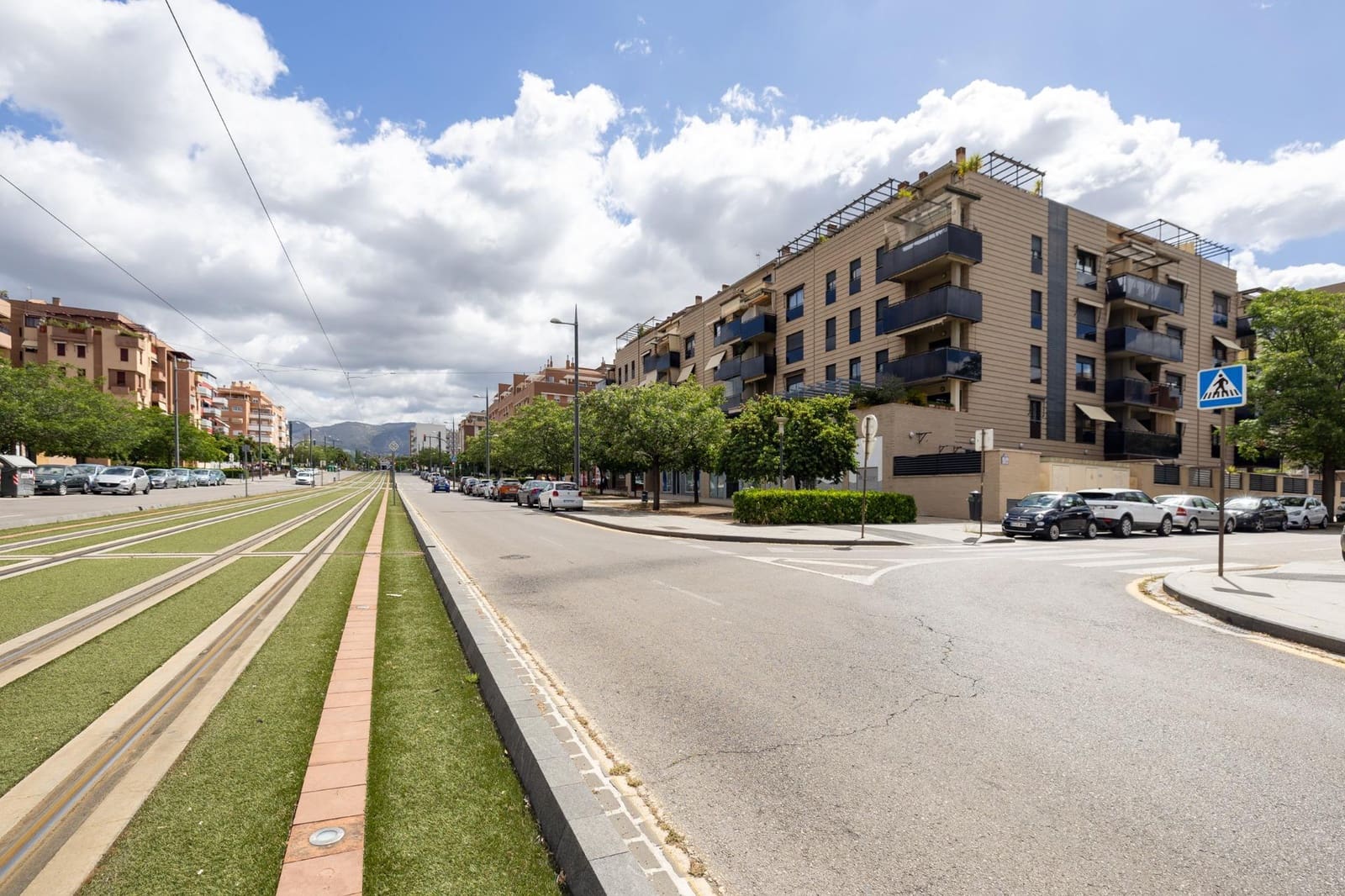 2 Zimmer Penthouse zu verkaufen in Granada Stadt mit Pool Garage - 355.000 € (Ref: 9911165)