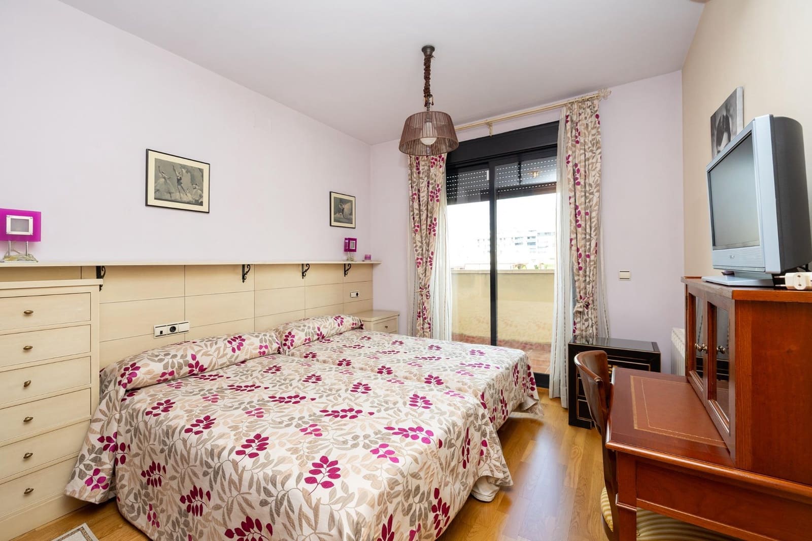 2 Zimmer Penthouse zu verkaufen in Granada Stadt mit Pool Garage - 355.000 € (Ref: 9911165)