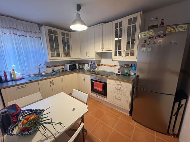3 soveværelse Semi-Rækkehus til salg i Las Gabias - € 229.900 (Ref: 9911166)