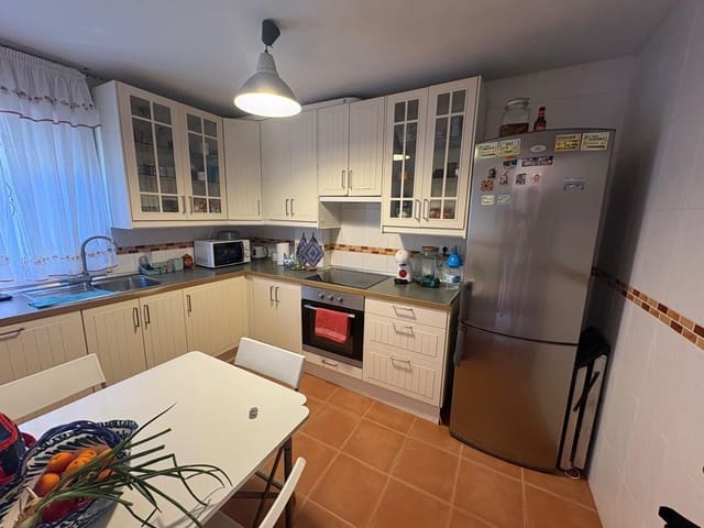 3 soveværelse Semi-Rækkehus til salg i Las Gabias - € 229.900 (Ref: 9911166)