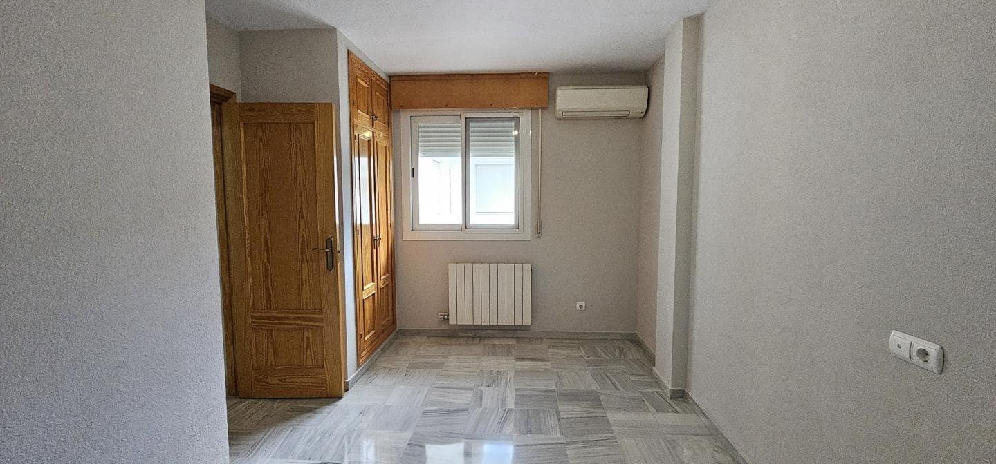 3 soveværelse Rækkehus til salg i Maracena med garage - € 255.000 (Ref: 9913273)