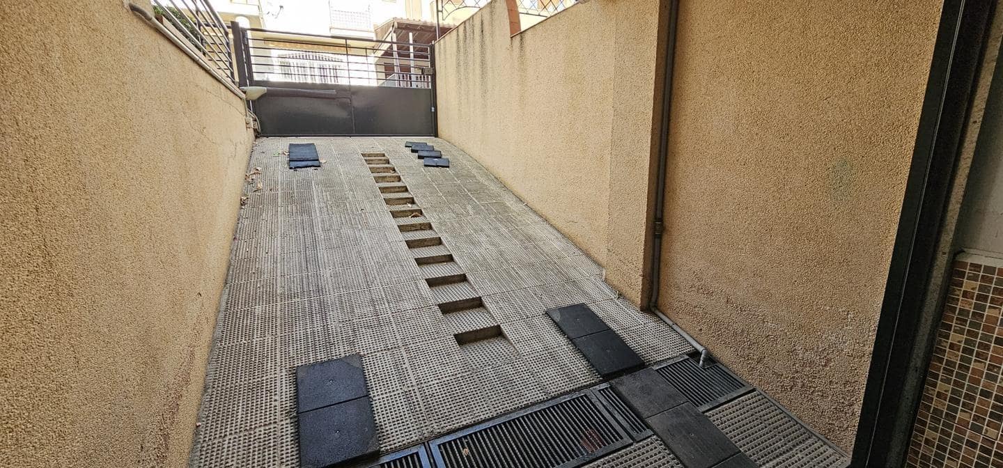 3 soveværelse Rækkehus til salg i Maracena med garage - € 255.000 (Ref: 9913273)