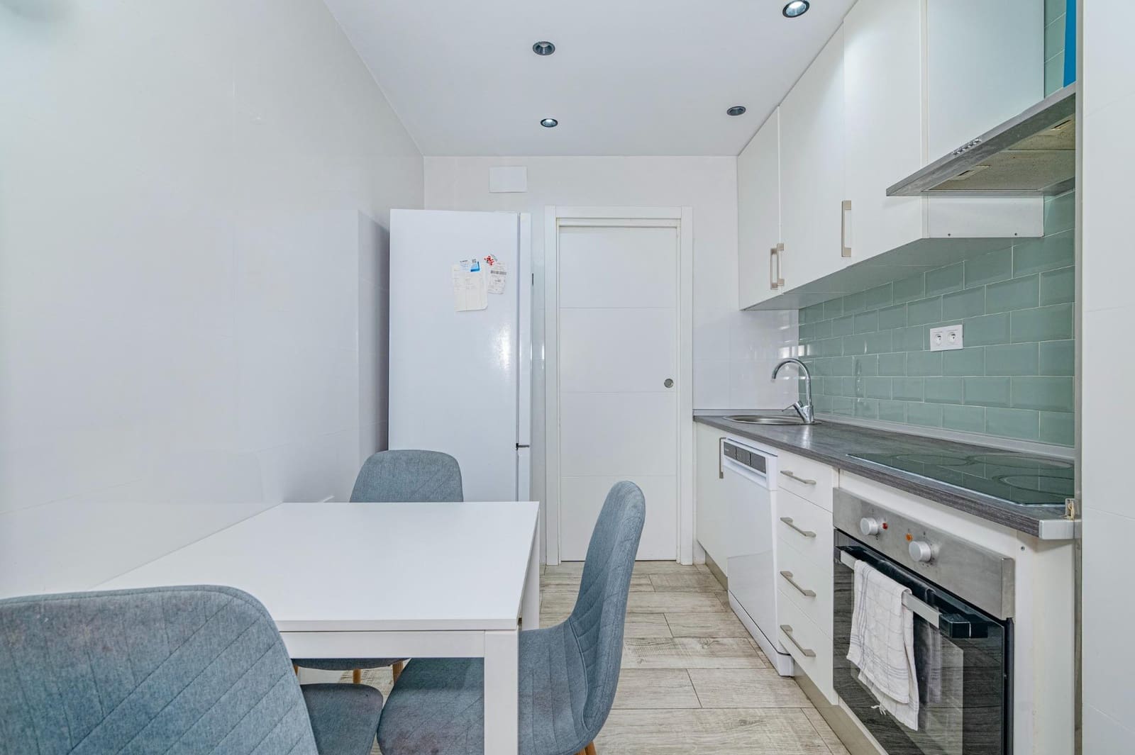 5 bedroom Flat for sale in Granada city - € 135,000 (Ref: 9924664)