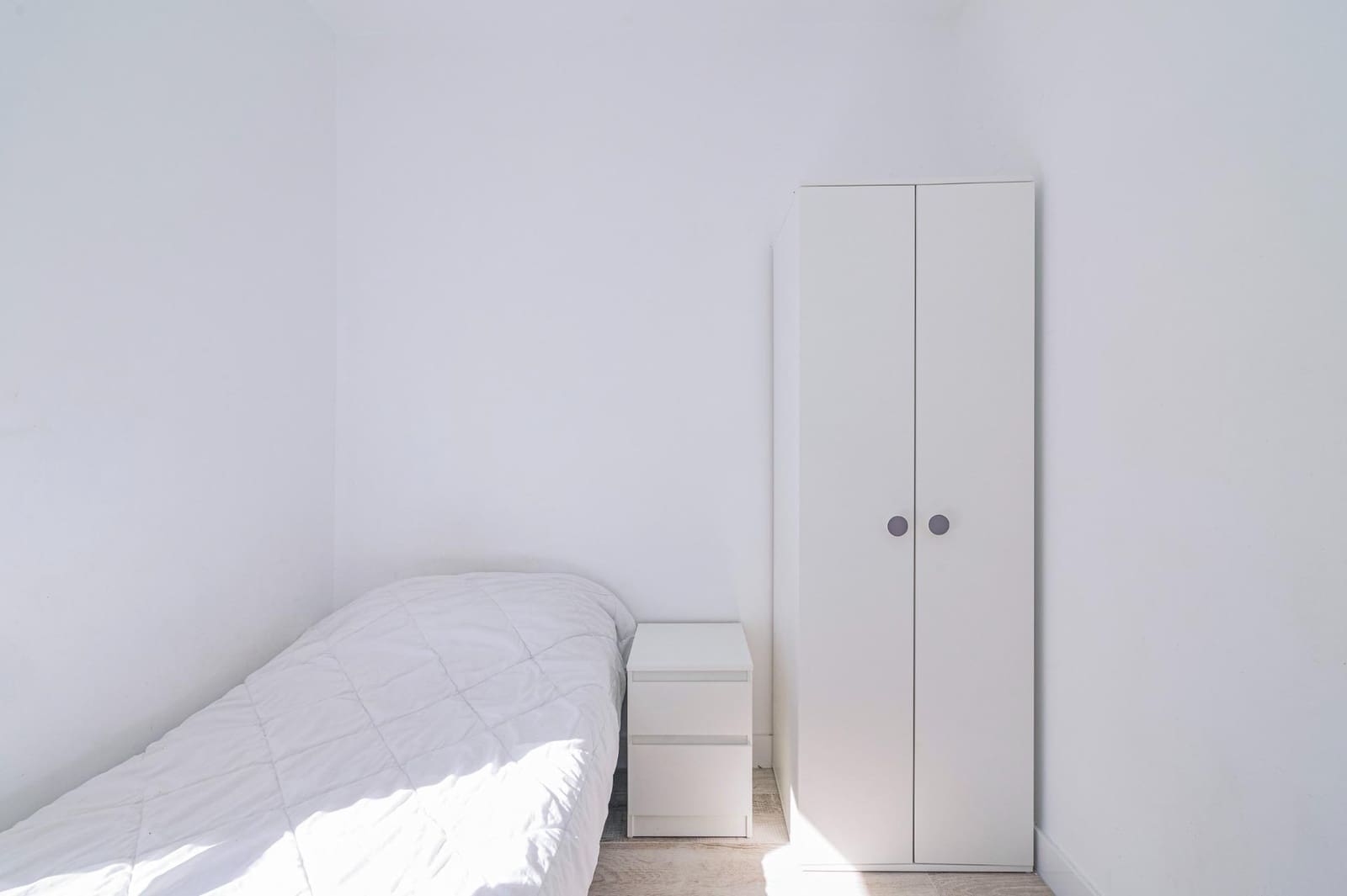 5 bedroom Flat for sale in Granada city - € 135,000 (Ref: 9924664)
