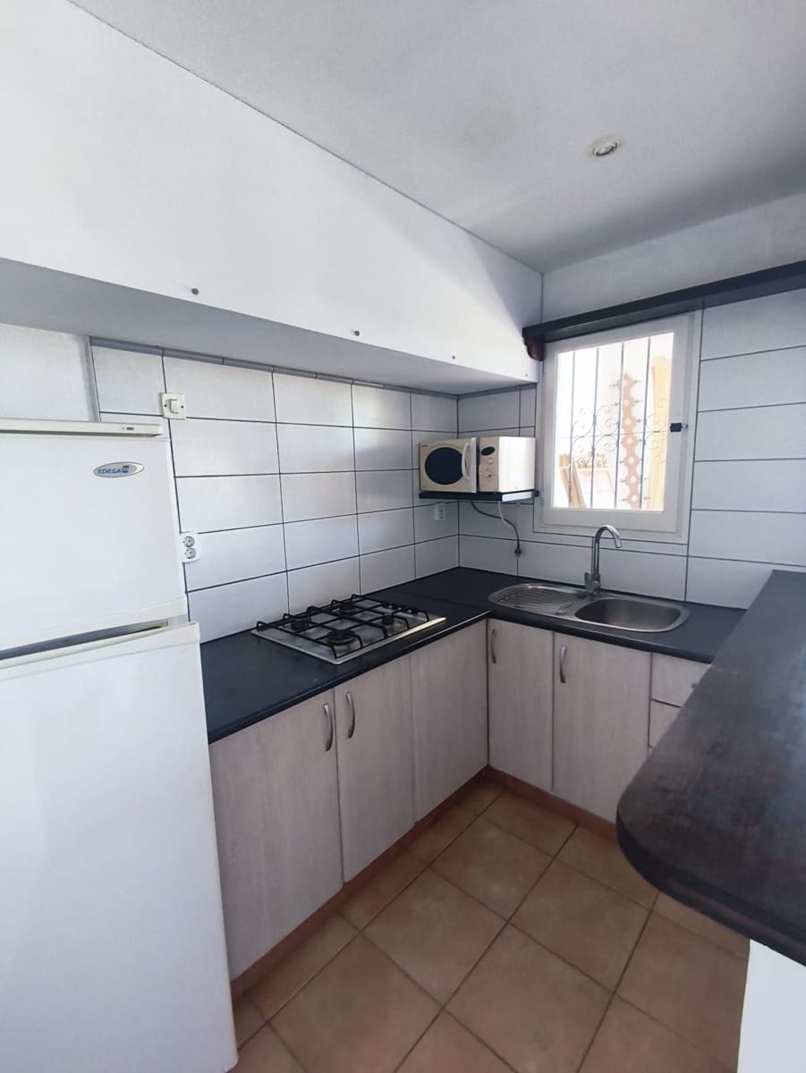 1 quarto Bungalow para venda em Benissa com garagem - 150 000 € (Ref: 10021999)