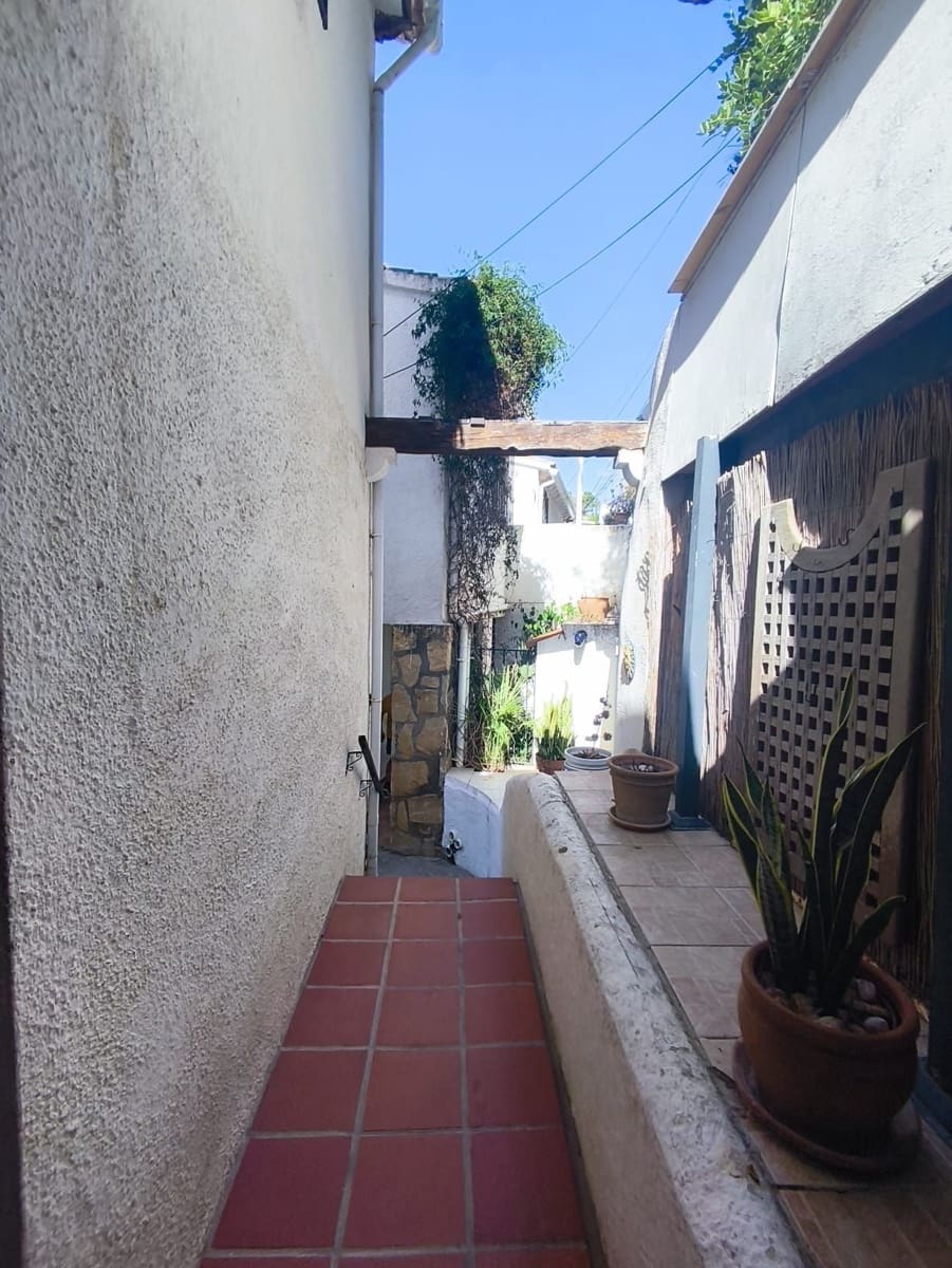 1 quarto Bungalow para venda em Benissa com garagem - 150 000 € (Ref: 10021999)