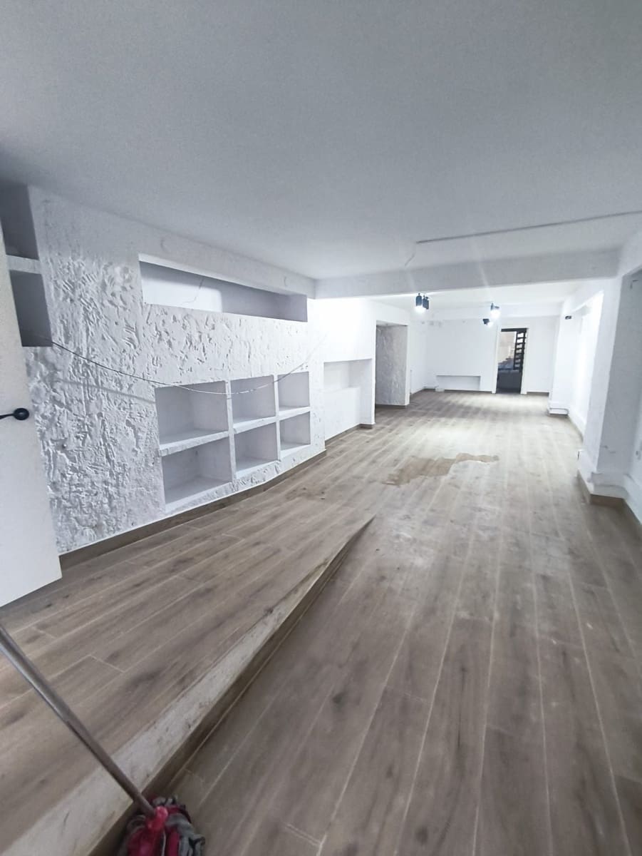 Commerciale da affittare in Altea - 1.100 € (Rif: 10030039)