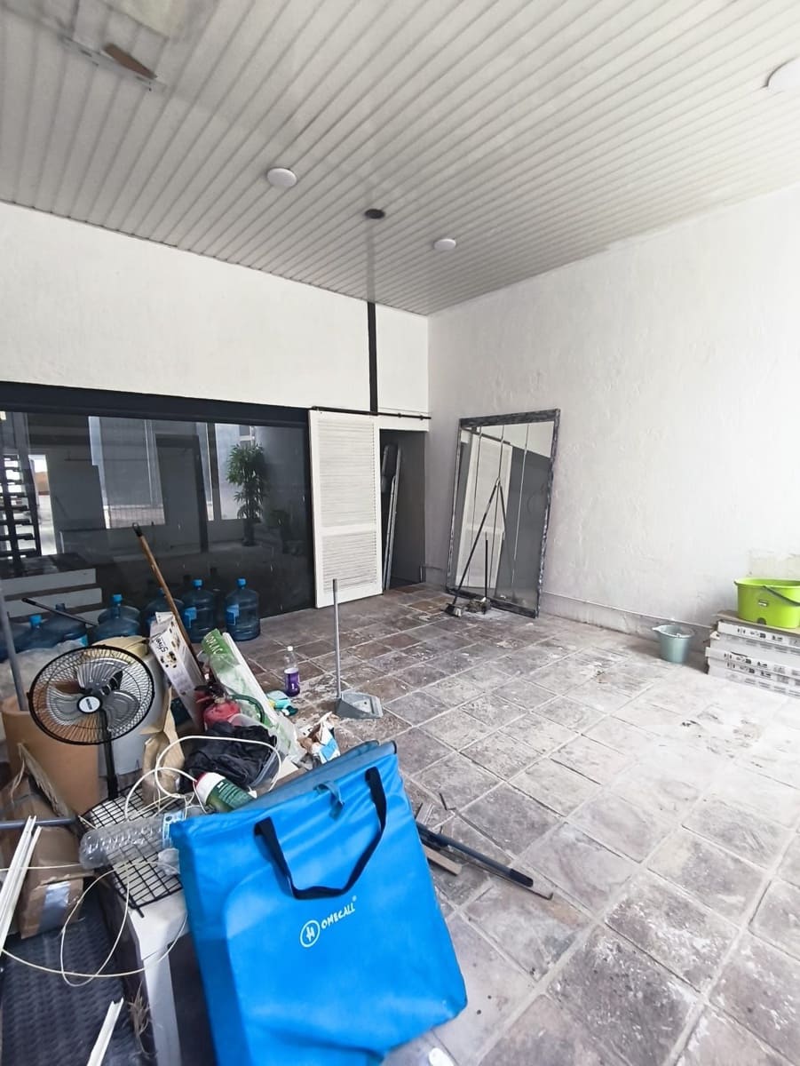 Commerciale da affittare in Altea - 1.100 € (Rif: 10030039)
