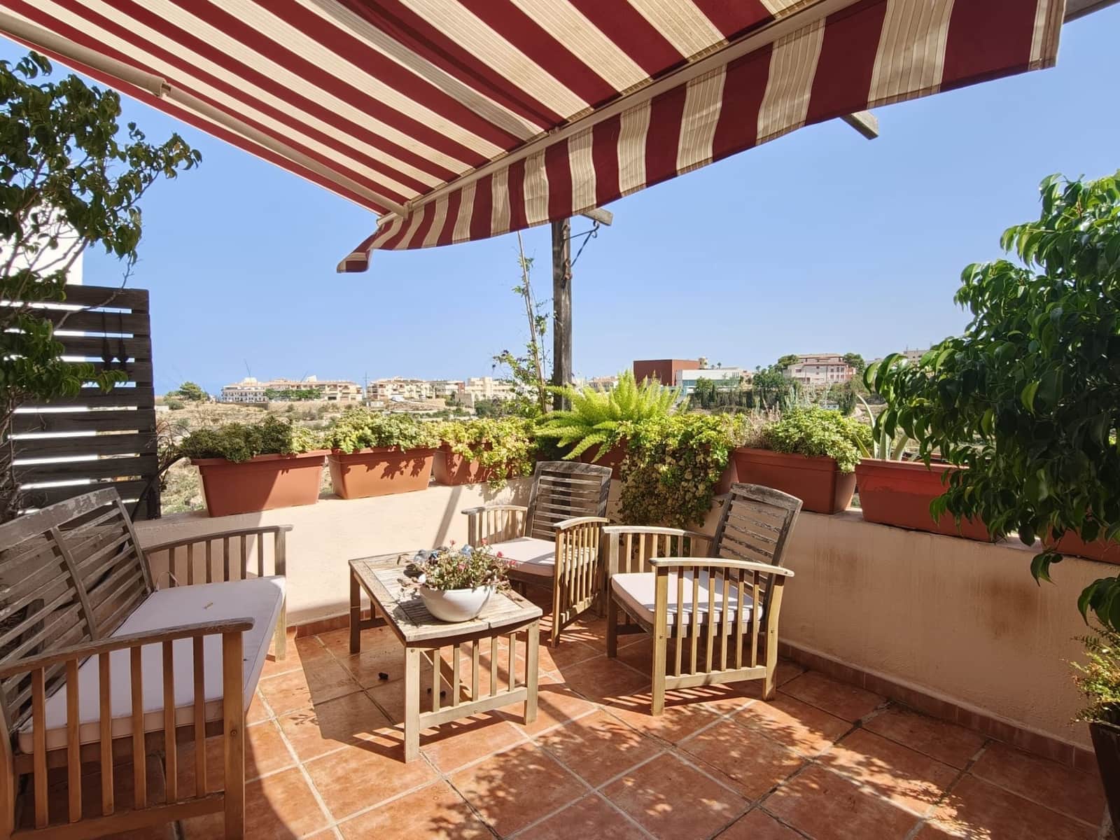 4 bedroom Townhouse for sale in Polop with garage - € 495,000 (Ref: 10042503)