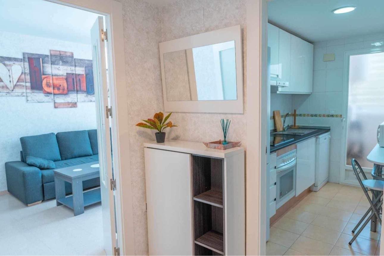Apartamento de 1 habitación en Benidorm en alquiler con piscina - 900 € (Ref: 10061290)