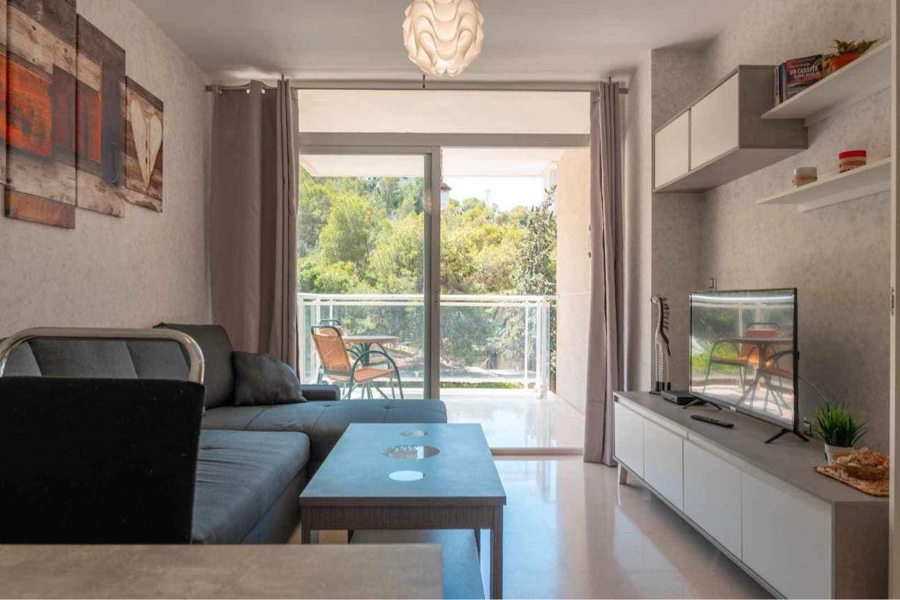 Apartamento de 1 habitación en Benidorm en alquiler con piscina - 900 € (Ref: 10061290)