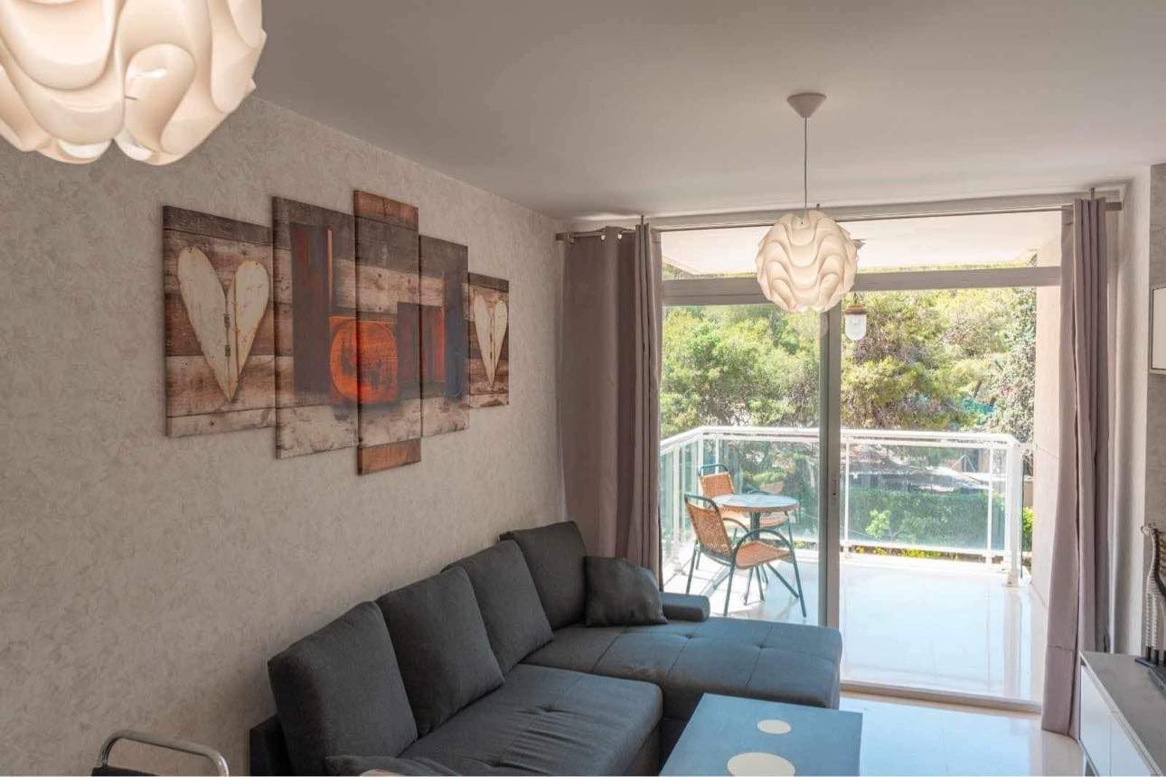 Apartamento de 1 habitación en Benidorm en alquiler con piscina - 900 € (Ref: 10061290)