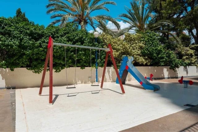 Apartamento de 1 habitación en Benidorm en alquiler con piscina - 900 € (Ref: 10061290)