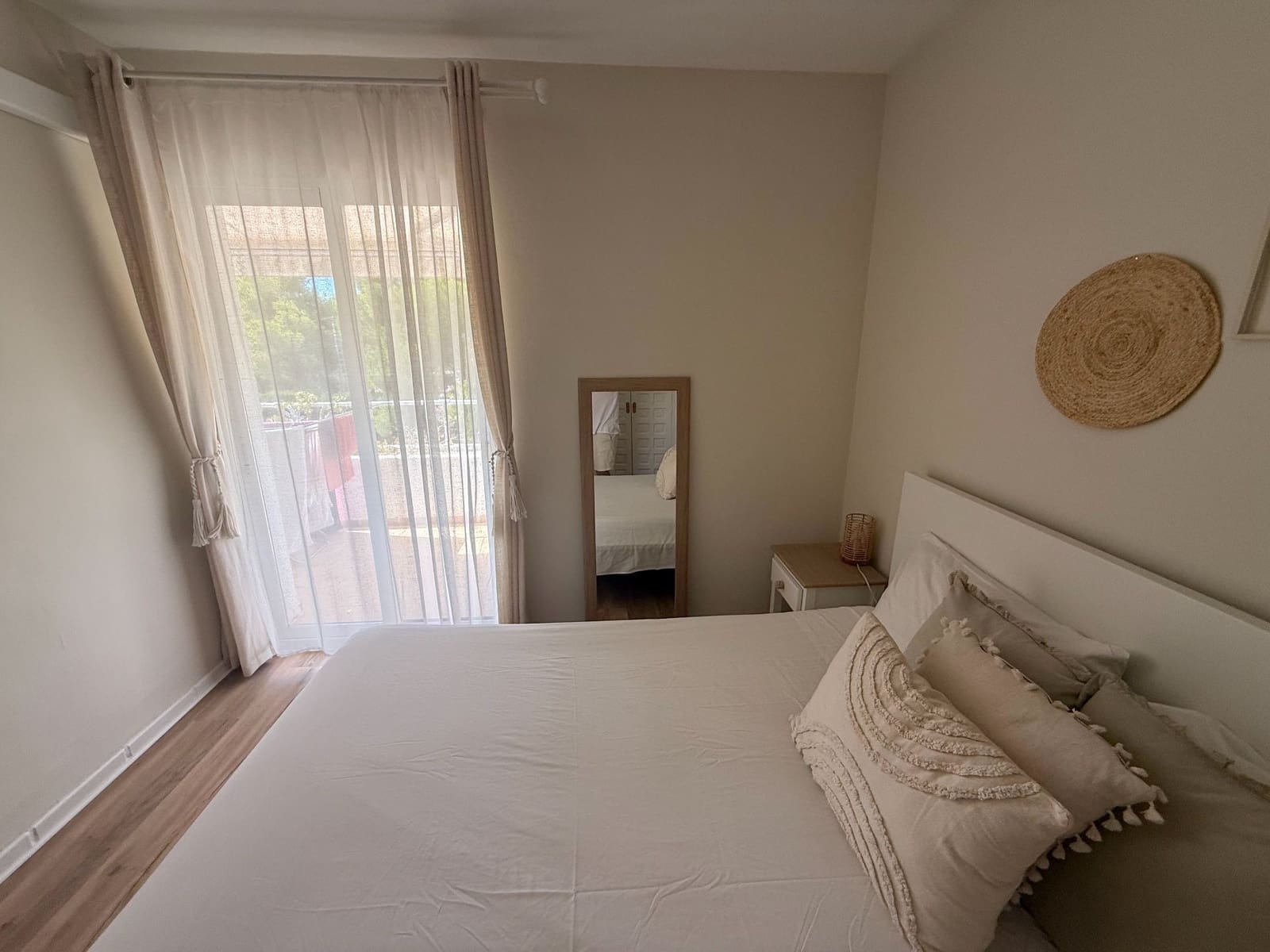 Apartamento de 2 habitaciones en Altea en alquiler con piscina garaje - 1.450 € (Ref: 10061291)