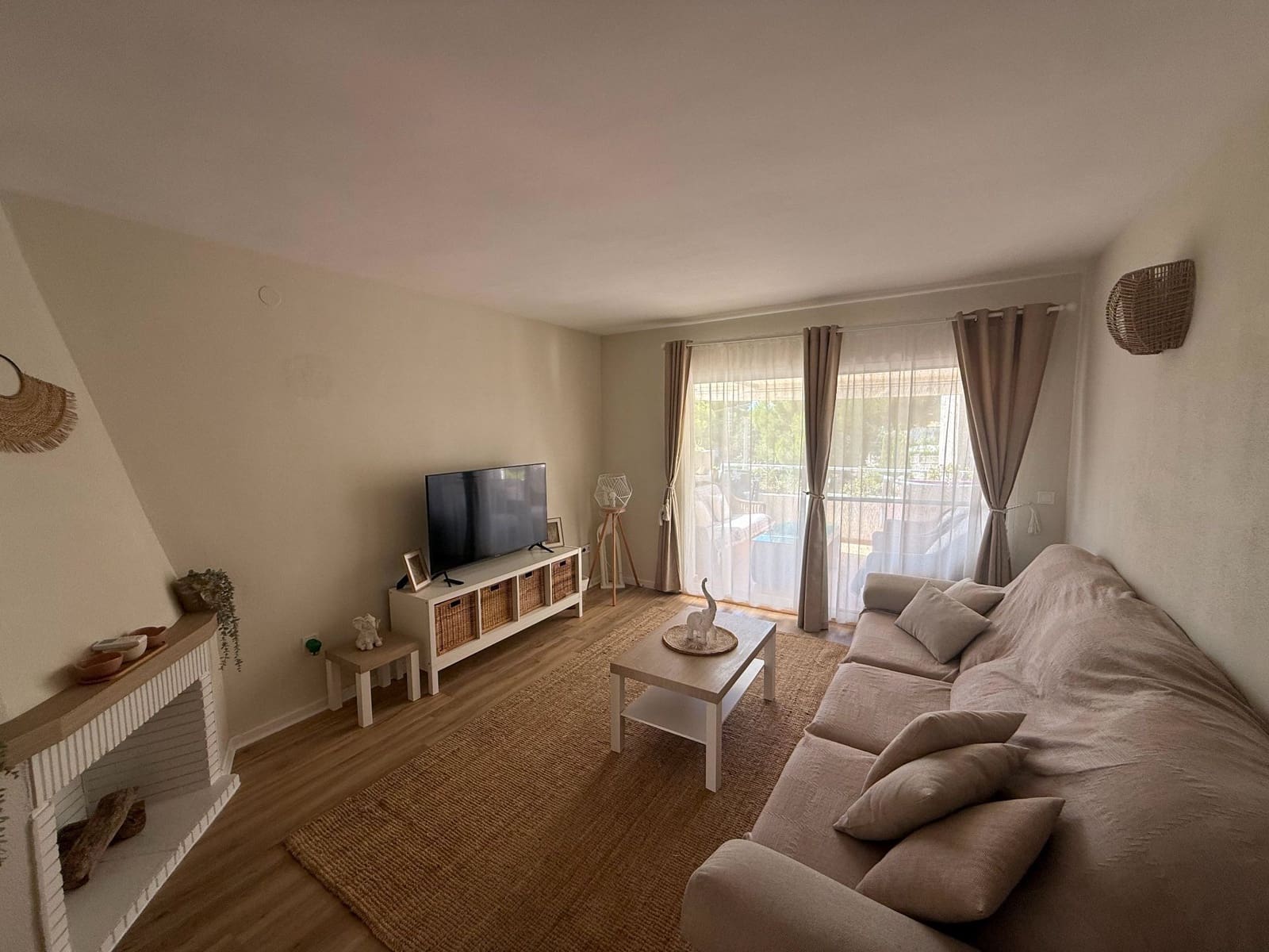 Apartamento de 2 habitaciones en Altea en alquiler con piscina garaje - 1.450 € (Ref: 10061291)