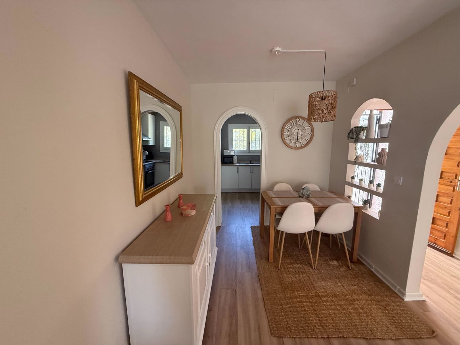 Apartamento de 2 habitaciones en Altea en alquiler con piscina garaje - 1.450 € (Ref: 10061291)
