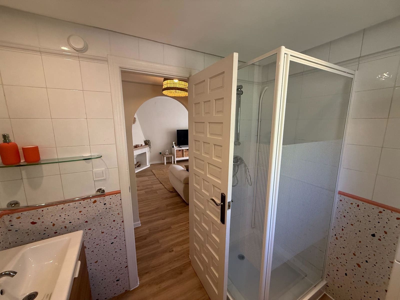 Apartamento de 2 habitaciones en Altea en alquiler con piscina garaje - 1.450 € (Ref: 10061291)