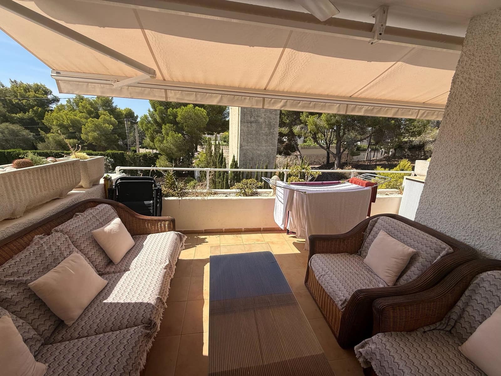Apartamento de 2 habitaciones en Altea en alquiler con piscina garaje - 1.450 € (Ref: 10061291)