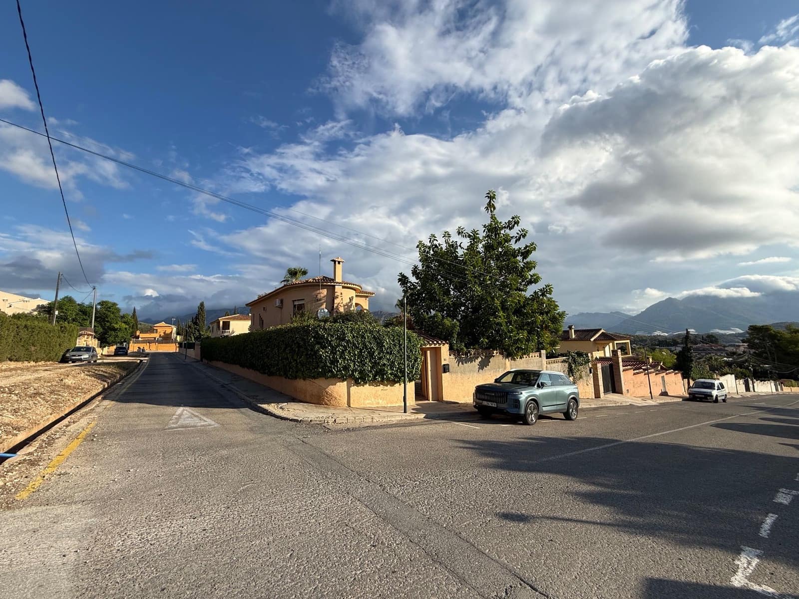 4 bedroom Villa for sale in Polop with pool garage - € 495,000 (Ref: 10074918)