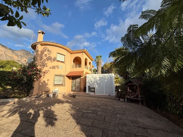 4 chambre Villa/Maison à vendre à Polop avec piscine garage - 550 000 € (Ref: 10074918)