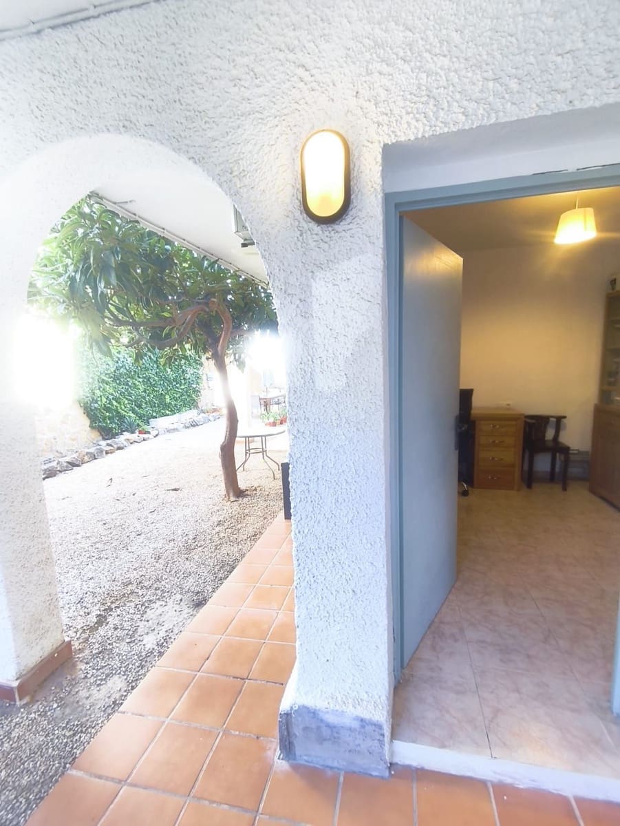 Apartamento de 3 habitaciones en La Nucia en venta con piscina garaje - 220.000 € (Ref: 10080457)