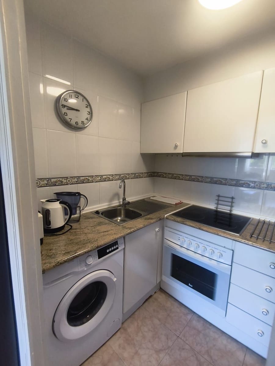 Apartamento de 3 habitaciones en La Nucia en venta con piscina garaje - 220.000 € (Ref: 10080457)