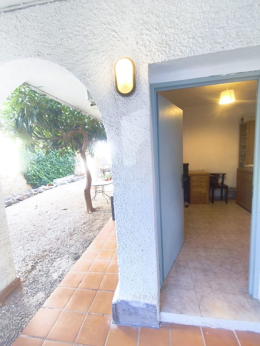 Apartamento de 3 habitaciones en La Nucia en venta con piscina garaje - 220.000 € (Ref: 10080457)