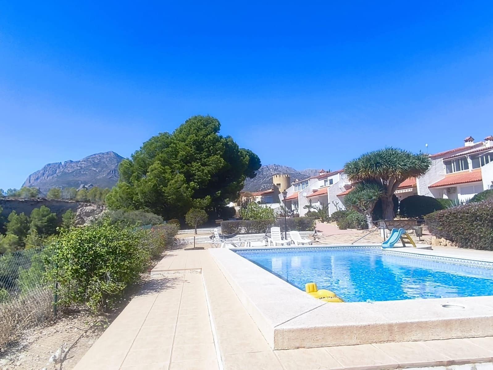 Apartamento de 3 habitaciones en La Nucia en venta con piscina garaje - 220.000 € (Ref: 10080457)