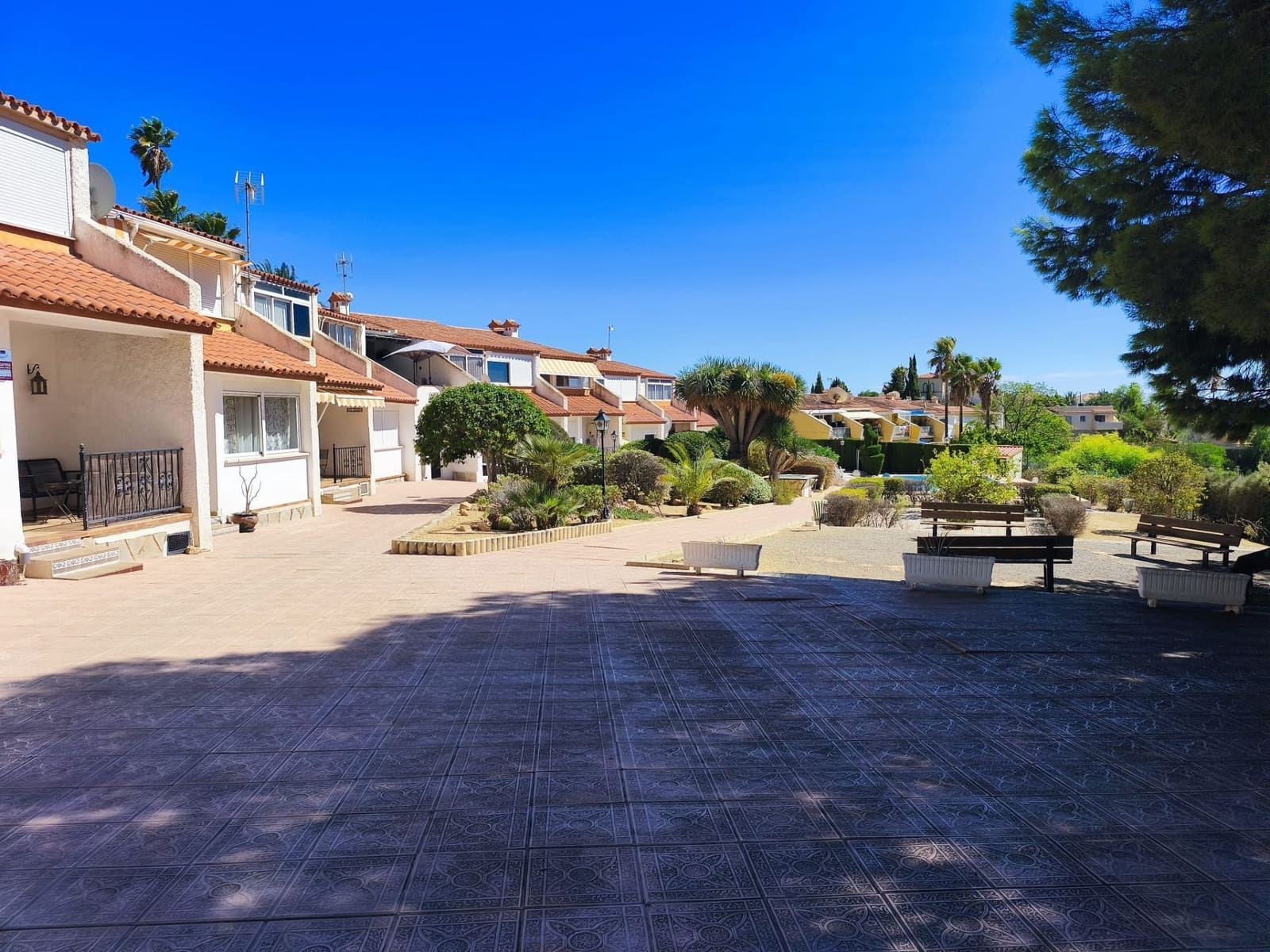 Apartamento de 3 habitaciones en La Nucia en venta con piscina garaje - 220.000 € (Ref: 10080457)