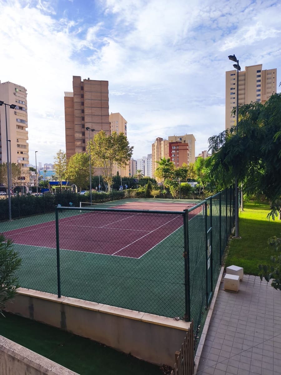 1 chambre Appartement à vendre à Benidorm avec piscine garage - 295 000 € (Ref: 10127697)