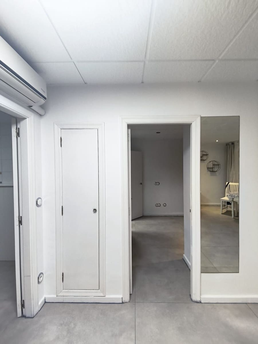 2 Zimmer Apartment zu verkaufen in Benidorm mit Pool Garage - 250.000 € (Ref: 10141676)