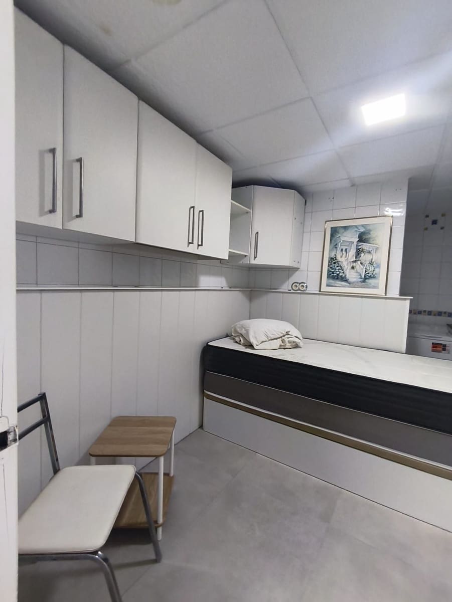 2 Zimmer Apartment zu verkaufen in Benidorm mit Pool Garage - 250.000 € (Ref: 10141676)