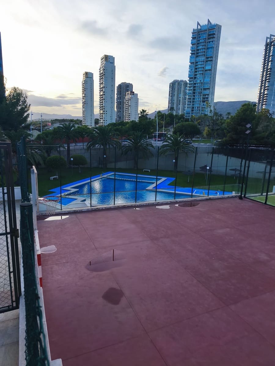 2 Zimmer Apartment zu verkaufen in Benidorm mit Pool Garage - 250.000 € (Ref: 10141676)