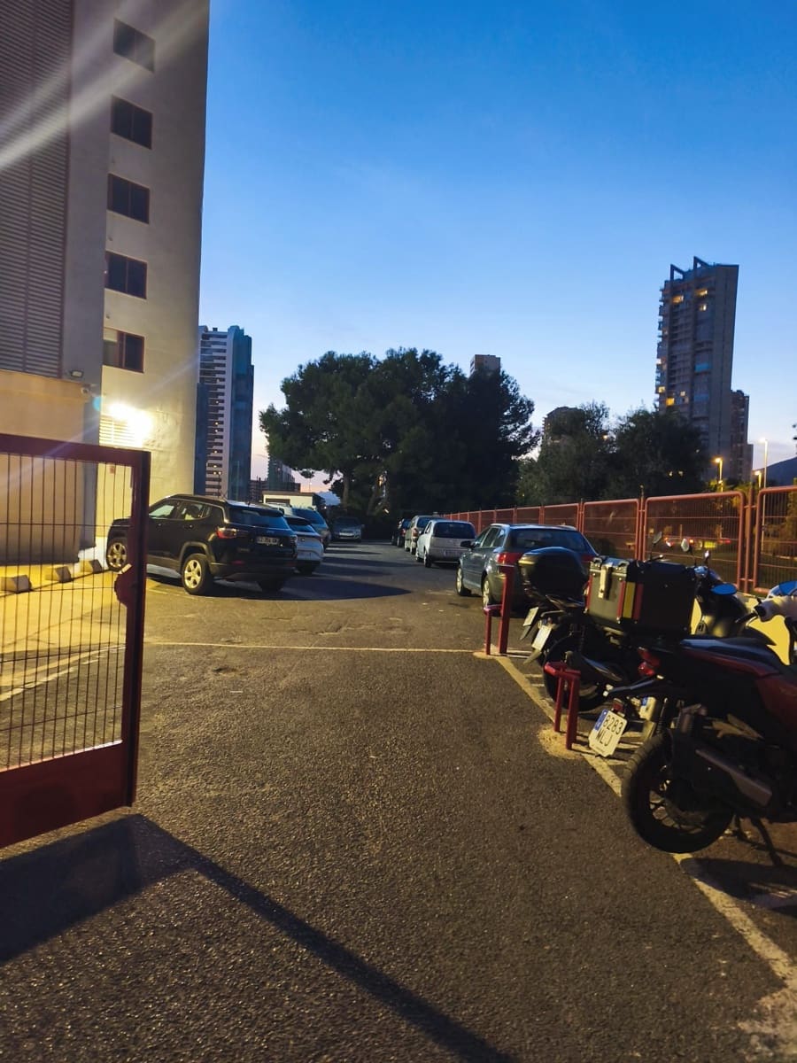 2 Zimmer Apartment zu verkaufen in Benidorm mit Pool Garage - 250.000 € (Ref: 10141676)