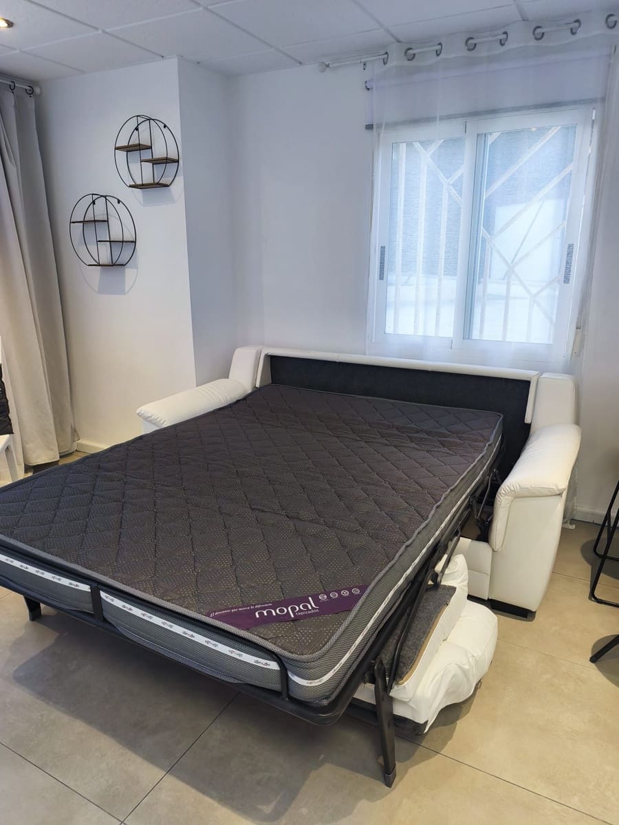 2 Zimmer Apartment zu verkaufen in Benidorm mit Pool Garage - 250.000 € (Ref: 10141676)