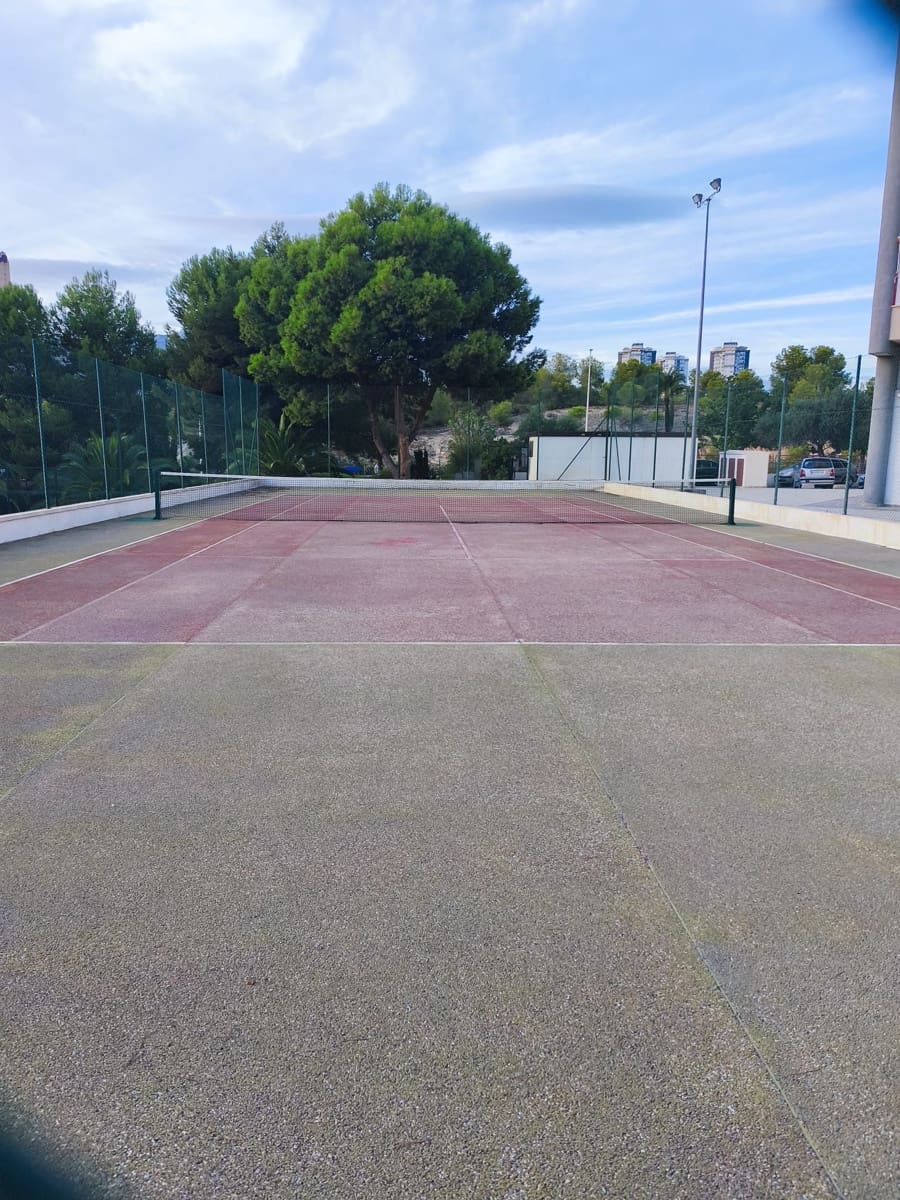 2 Zimmer Apartment zu verkaufen in Benidorm mit Pool Garage - 250.000 € (Ref: 10141676)
