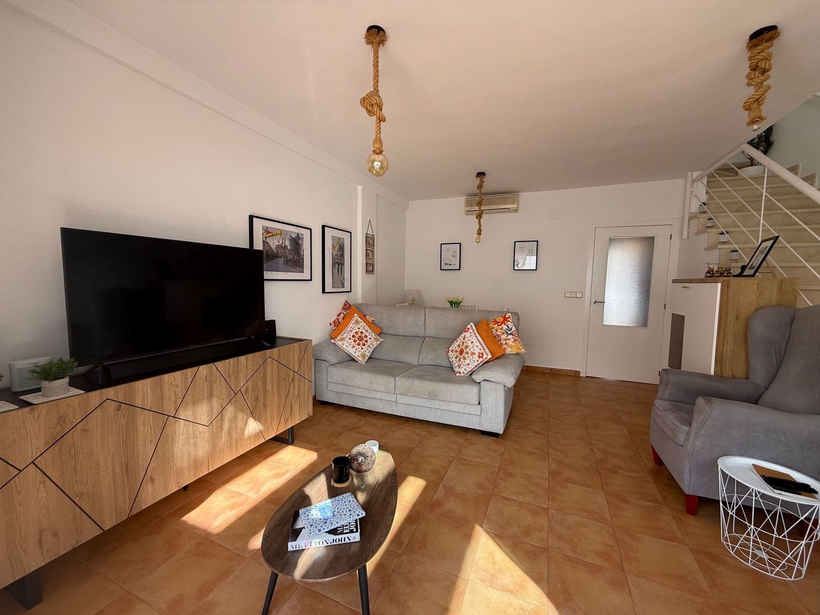 3 chambre Villa/Maison Semi-Mitoyenne à vendre à Relleu avec piscine garage - 250 000 € (Ref: 10150603)