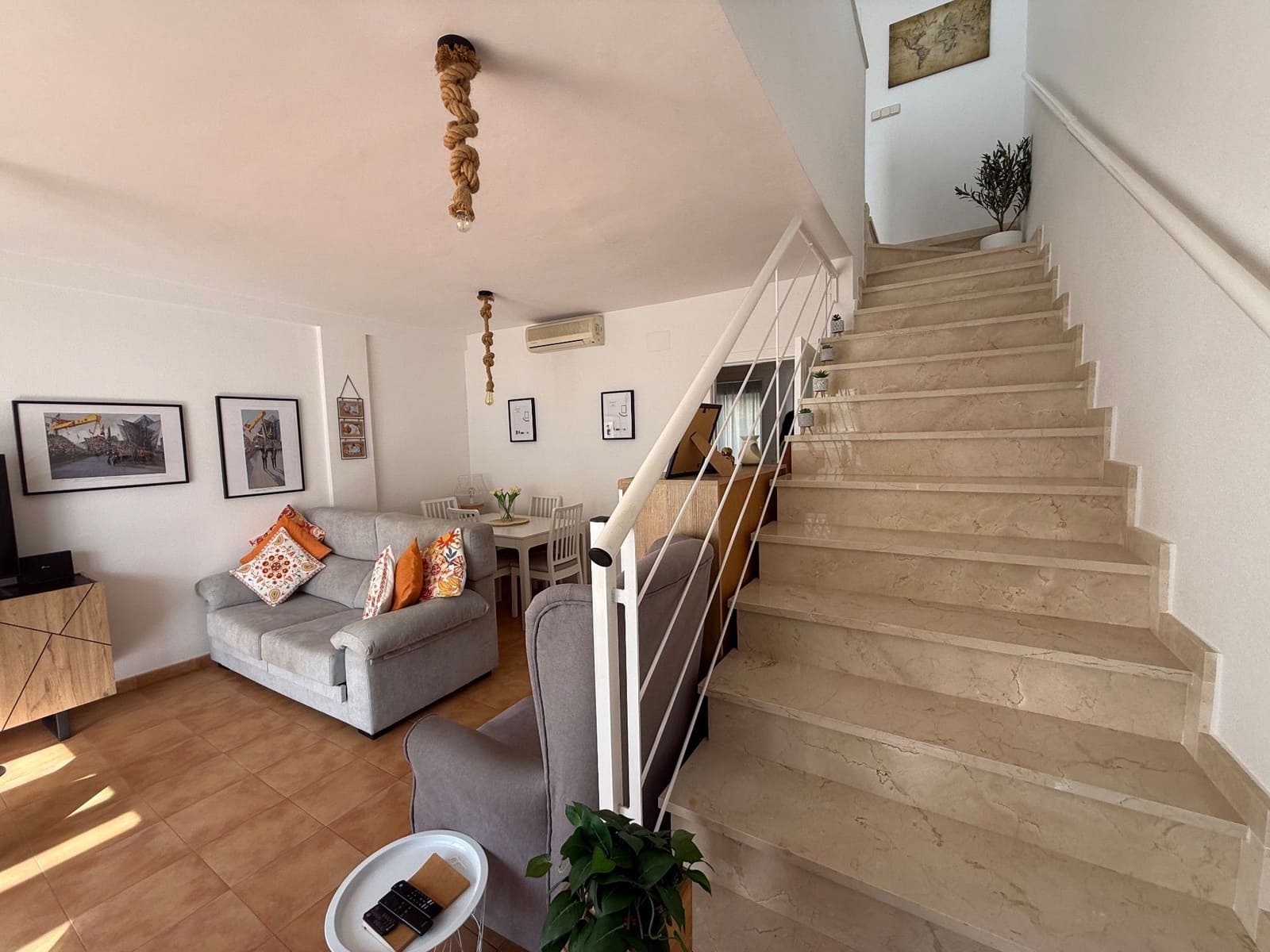 3 chambre Villa/Maison Semi-Mitoyenne à vendre à Relleu avec piscine garage - 250 000 € (Ref: 10150603)