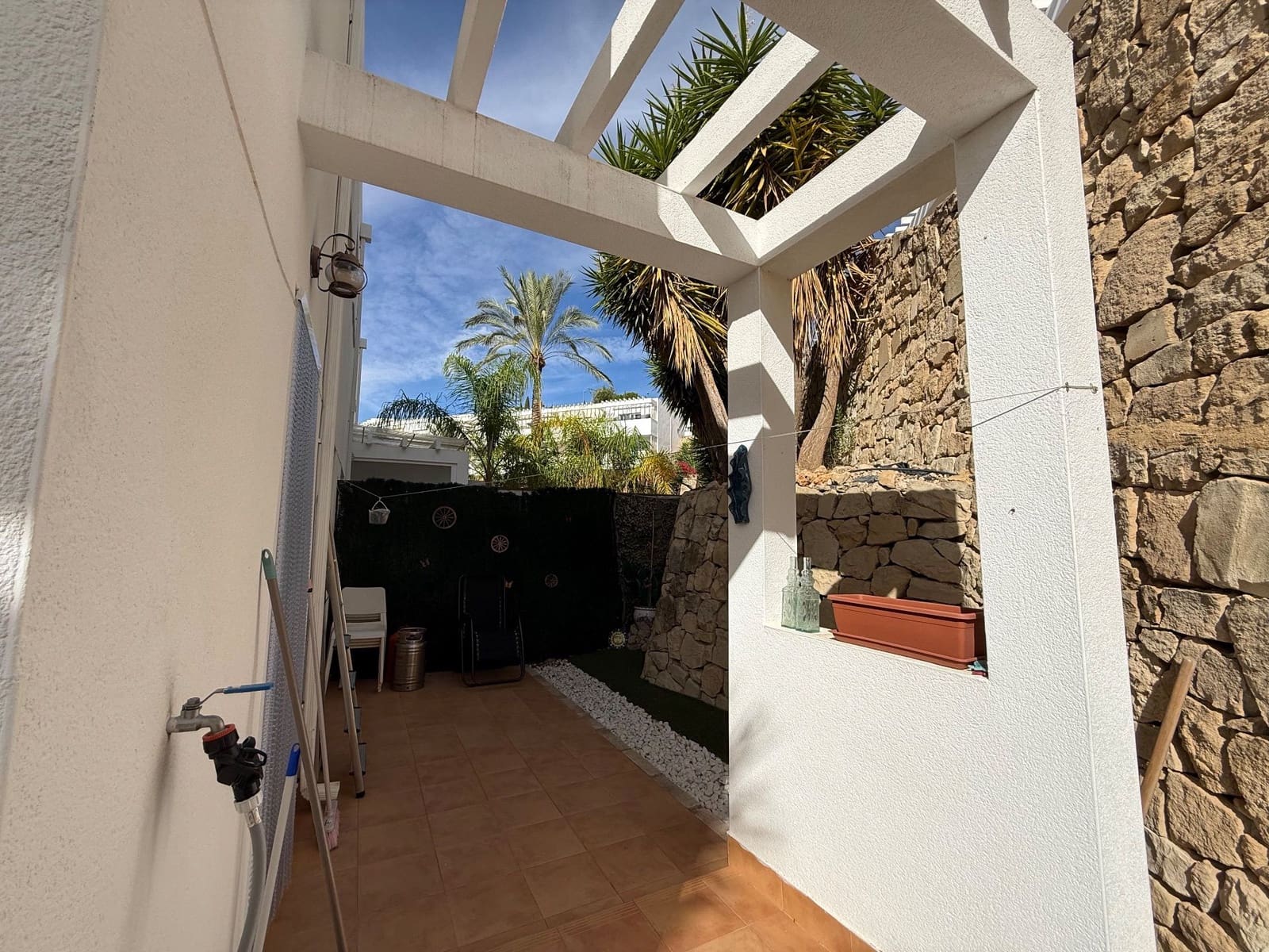 3 chambre Villa/Maison Semi-Mitoyenne à vendre à Relleu avec piscine garage - 250 000 € (Ref: 10150603)