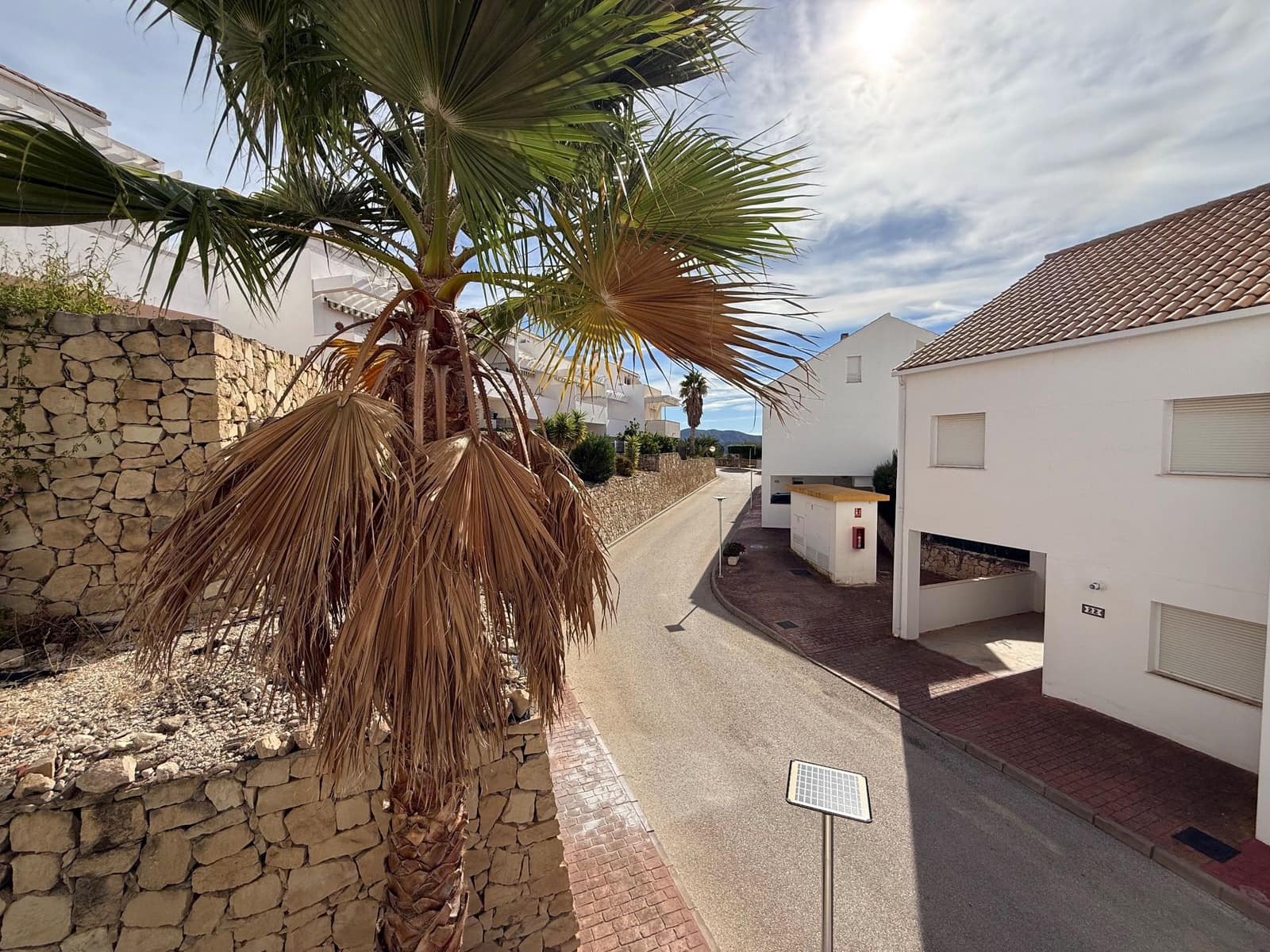 3 chambre Villa/Maison Semi-Mitoyenne à vendre à Relleu avec piscine garage - 250 000 € (Ref: 10150603)